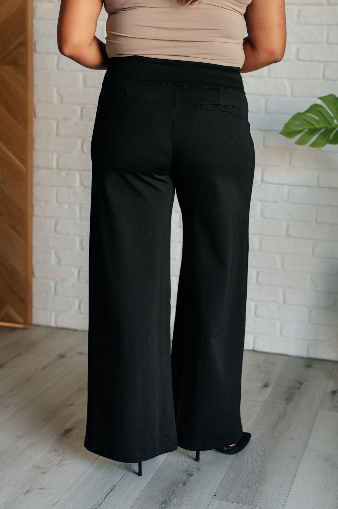 Magic Wide Leg Pants in Black